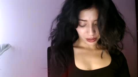 oliviaaa__ online show from July 7, 4:22 pm