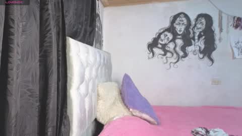 oliviabluee10 online show from January 16, 4:54 am