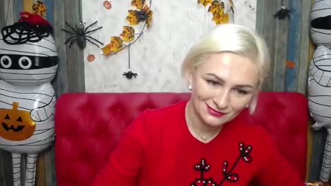 OliviaHorst online show from November 12, 6:27 am