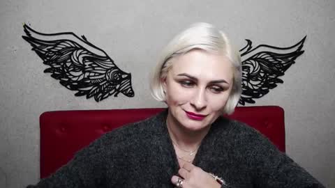 OliviaHorst online show from February 9, 3:56 pm