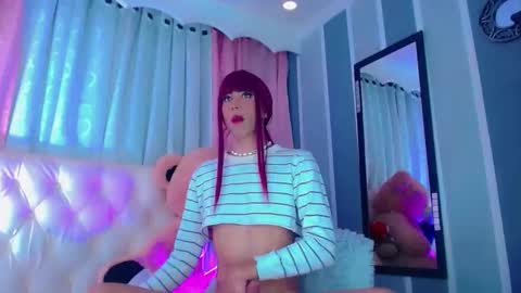 oliviahot01 online show from November 29, 3:14 am