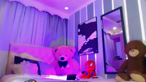 oliviahot01 online show from May 29, 2:20 am