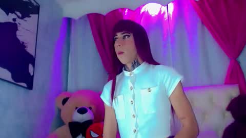 oliviahot01 online show from March 5, 2:20 am