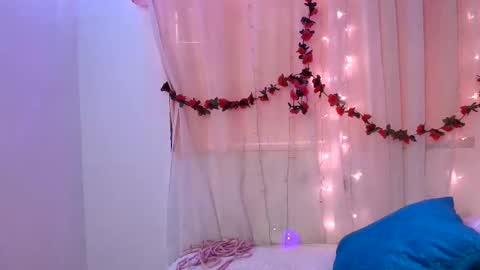 Olivia  online show from January 18, 8:40 pm