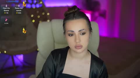 Olivia online show from March 11, 2:53 pm