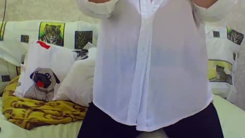 oliviaparadise online show from December 20, 12:38 pm