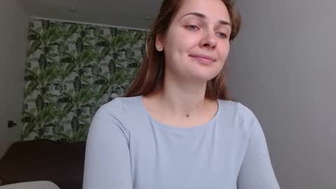 Olivia online show from November 2, 6:57 am