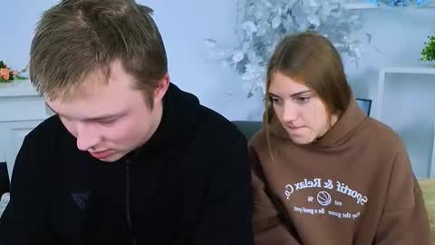 Olli and Stiw online show from November 25, 8:24 am