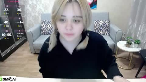 Fina online show from November 12, 11:51 pm