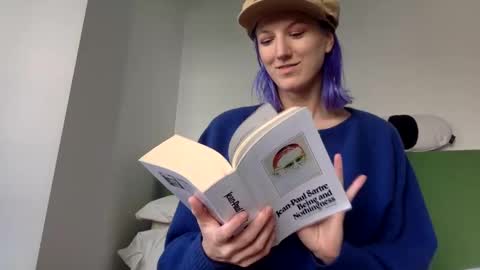 omilk online show from December 16, 7:10 pm