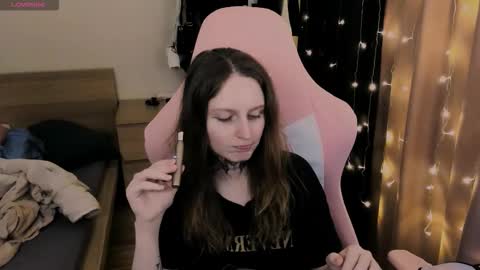 on_yxxx online show from November 17, 8:00 pm