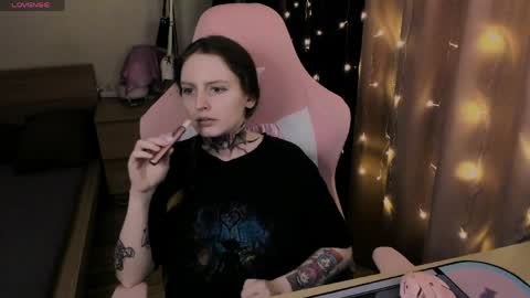 on_yxxx online show from April 4, 9:33 pm