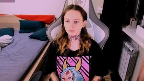 on_yxxx online show from December 17, 3:49 pm