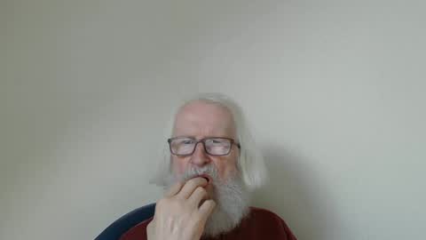 Somewhere over the rainbow online show from October 21, 1:48 pm