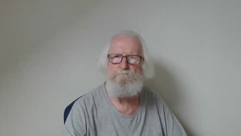 Somewhere over the rainbow online show from September 17, 1:58 pm