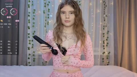 Eva online show from March 7, 2:28 pm