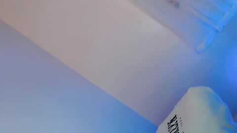 Snapshot of one_sweet_day18 chatting on October 9, 5:02 am jessy online show from October 9, 5:02 am