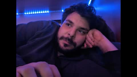 onecrew1 online show from October 24, 4:19 pm