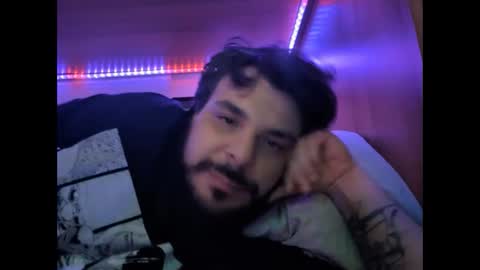 onecrew1 online show from November 6, 11:41 pm