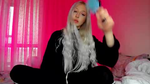 Iva online show from December 19, 11:49 am