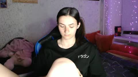 Amalia online show from April 5, 6:05 pm