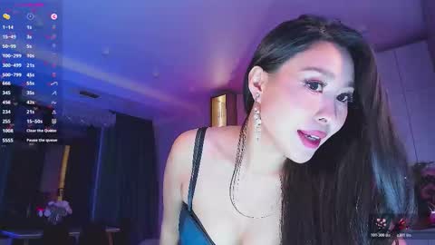 Amelia online show from November 7, 5:26 pm