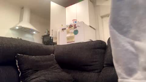 Snapshot of onthecumup69 chatting on March 4, 10:24 am onthecumup69 online show from March 4, 10:24 am