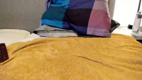 ontheedgel32 online show from November 12, 5:48 pm