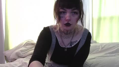 onyx_black666 online show from May 7, 5:19 pm