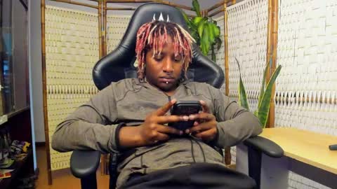 onyxart online show from April 9, 3:07 pm