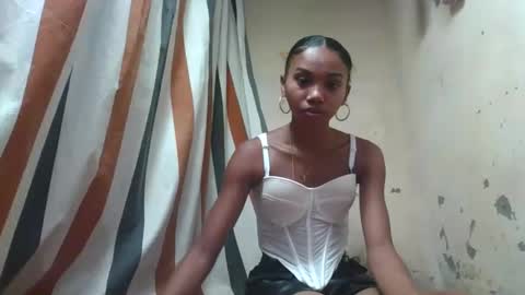 oooosoavizara online show from June 3, 2:33 pm