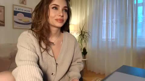 ophelia blue online show from December 22, 12:45 pm