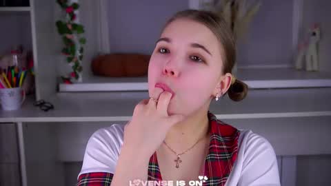 Jenny online show from January 18, 1:47 am