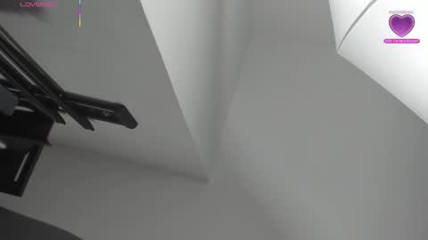 Miss Guzman  online show from October 31, 4:29 pm