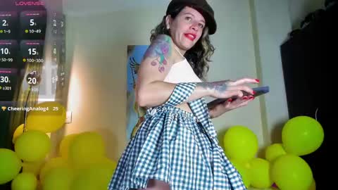 Oriana online show from May 18, 4:07 am