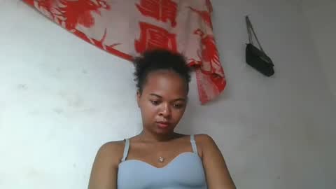 ornellahhh online show from November 2, 1:11 pm