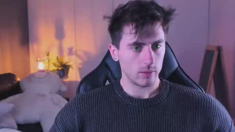 Oscar online show from November 8, 8:56 pm