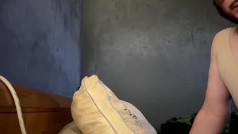 oscarcisco online show from February 2, 4:26 am