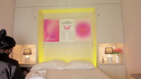 oshun_444 online show from April 11, 12:09 pm