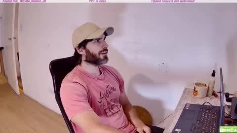 Snapshot of osito_blanco chatting on October 1, 3:22 pm Osito Blanco online show from October 1, 3:22 pm