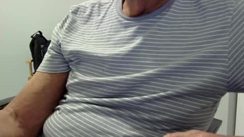 Ossi online show from July 7, 9:52 pm