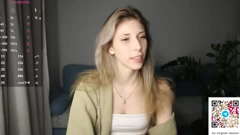 Anne online show from April 16, 9:50 pm