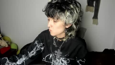 Otto 3 online show from March 11, 6:52 am