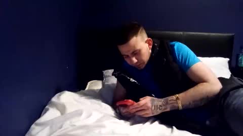 Snapshot of owen162462 chatting on October 27, 10:43 pm Owen kayz online show from October 27, 10:43 pm