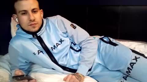 Snapshot of owen162462 chatting on October 9, 4:45 pm Owen kayz online show from October 9, 4:45 pm