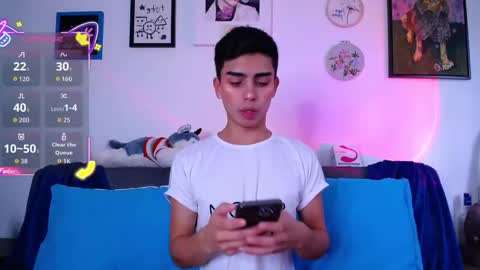 Owen  Independent model  online show from September 27, 9:45 pm