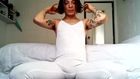 Jeannifer online show from June 13, 12:26 pm