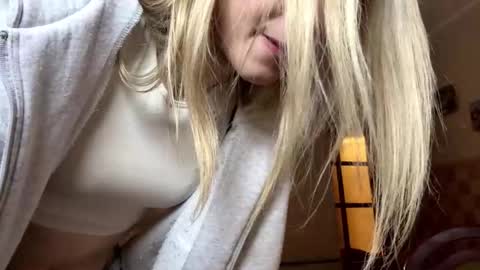 Eva online show from February 22, 5:59 pm