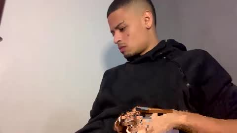 Snapshot of pablocruz2000 chatting on October 28, 11:33 am LoneWolf online show from October 28, 11:33 am