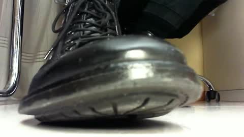 Snapshot of pablomenesssl chatting on February 13, 10:43 pm Pablo Meness online show from February 13, 10:43 pm